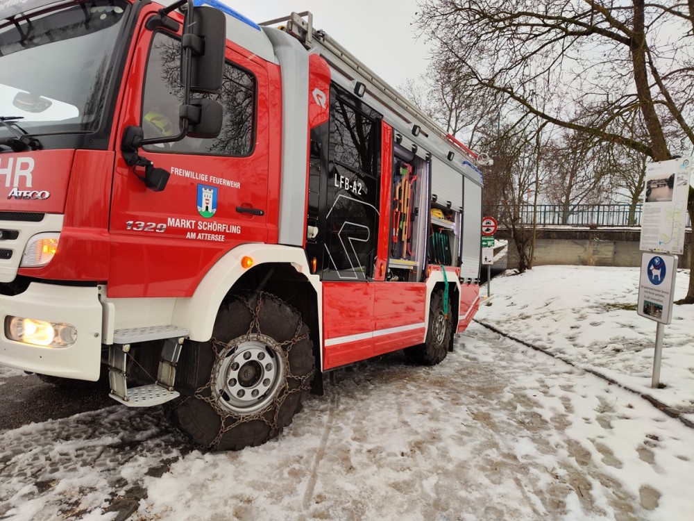 Pumparbeiten bei überfluteten Lagerraum