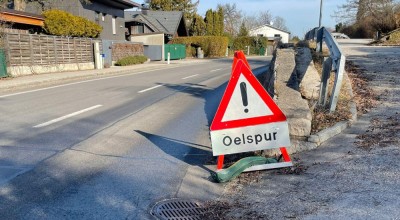 Ölspur nach Unfall