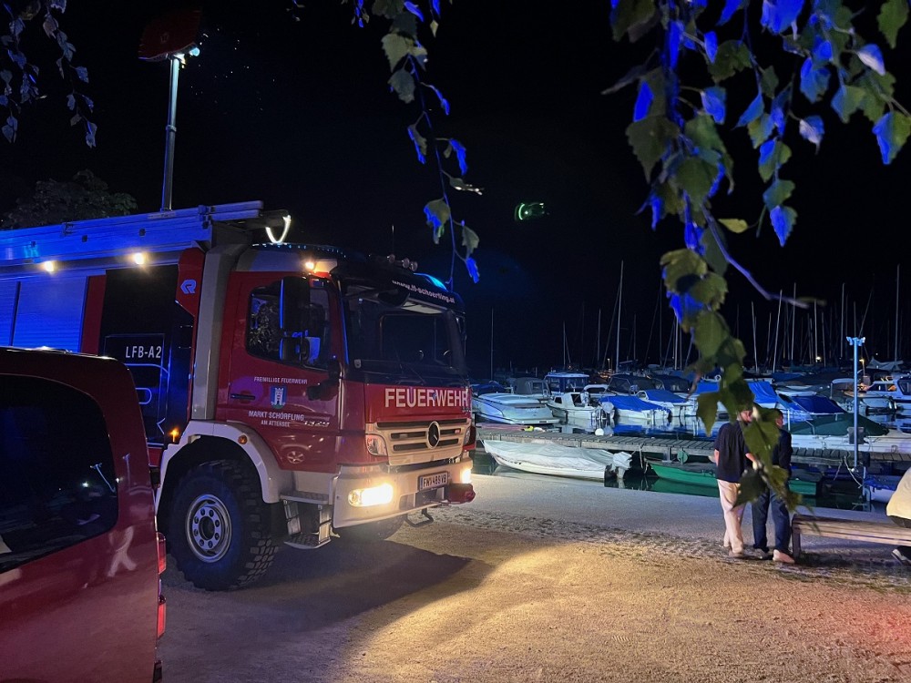 Personenrettung am Attersee in Kammer