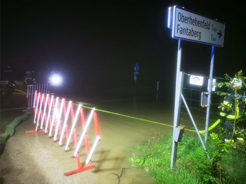 Überflutungen führten zu einer einsatzreichen Nacht