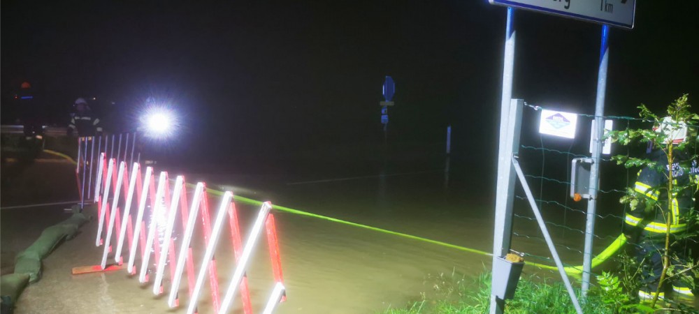 Überflutungen führten zu einer einsatzreichen Nacht