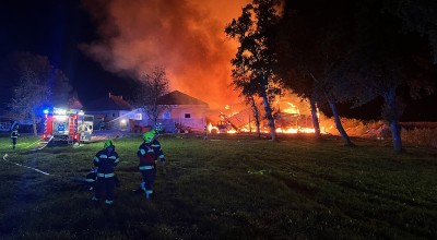 Großbrand auf Bauernhof in Aurach am Hongar