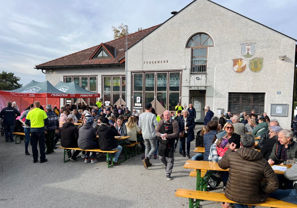 Schnitz’l-Heuriger beim Schörflinger Galluskirtag