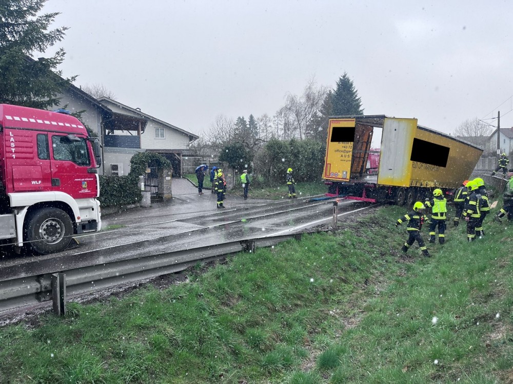 LKW Bergung in Seewalchen