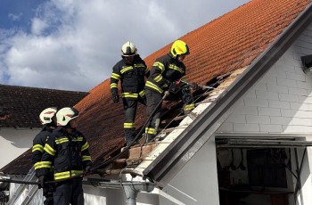 Brand im Dachbereich in Fantaberg