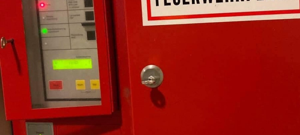 Automatischer Brandmelderalarm