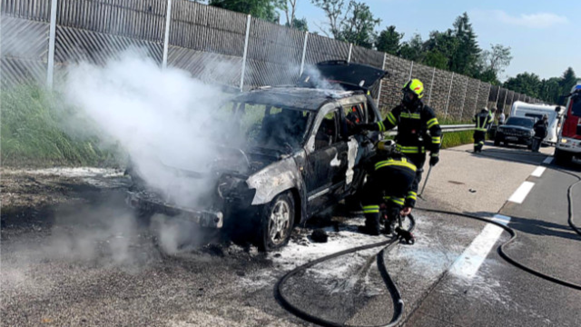 Fahrzeugbrand auf der Autobahn