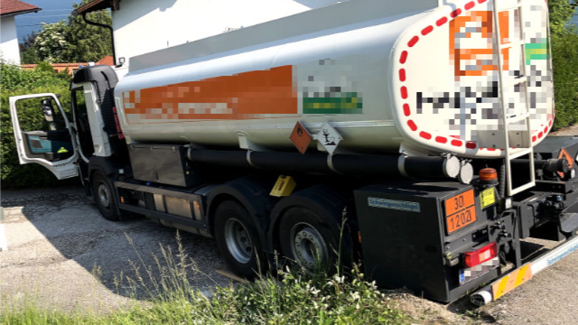 Bergung eines 22t Tanklastkraftwagens