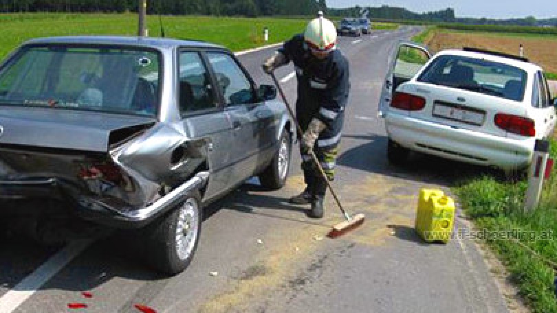 Verkehrsunfall - Freimachen von Verkehrsflächen